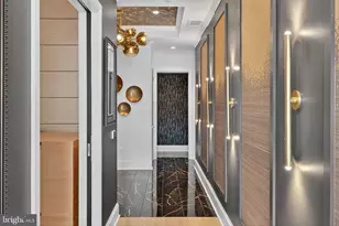 7887 Jones Branch Dr, McLean, VA 22102 - Photo 10