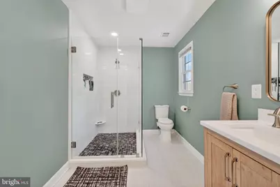 11922 Holly Spring Drive, Great Falls, VA 22066 - Photo 26