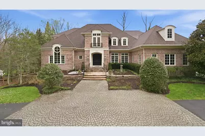 904 Mackall Avenue, McLean, VA 22101 - Photo 1