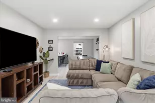 5460 Truxion Ct, Burke, VA 22015 - Photo 4