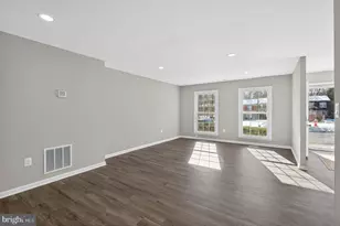 6639 Green Ash Dr, Springfield, VA 22152 - Photo 14