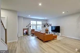 2135 Glacier Rd, Herndon, VA 20170 - Photo 8