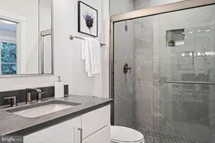 6447 Tucker Ave, McLean, VA 22101 - Photo 14