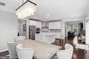 6203 Champion Oak Ct Ct, Falls Church, VA 22044 - Photo 12