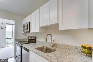 2311 Pimmit Dr, Falls Church, VA 22043 - Photo 6