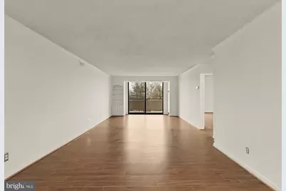 1800 Old Meadow Road #303, McLean, VA 22102 - Photo 4