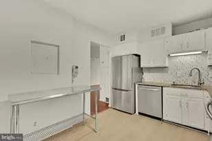 1800 Old Meadow Rd, McLean, VA 22102 - Photo 10