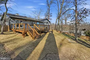 3415 Barger Dr, Falls Church, VA 22044 - Photo 2