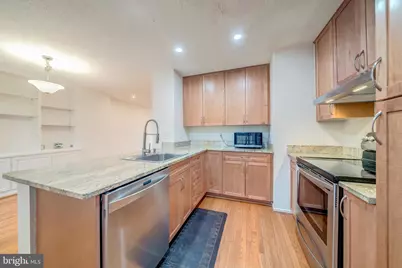 2350 Branleigh Park Court, Reston, VA 20191 - Photo 10