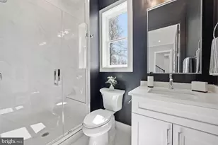 1203 Cottage St SW, Vienna, VA 22180 - Photo 10