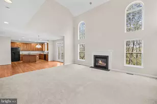 12494 Cliff Edge Dr, Herndon, VA 20170 - Photo 14