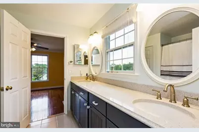 10418 Willow Crest Court, Vienna, VA 22182 - Photo 18