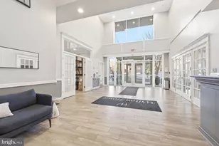 2726 Gallows Rd, Vienna, VA 22180 - Photo 2