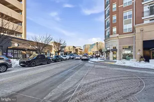 2726 Gallows Rd, Vienna, VA 22180 - Photo 30