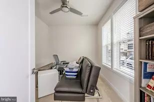 4653 Charger Pl, Chantilly, VA 20151 - Photo 8