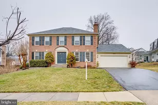 9606 Woodedge Dr, Burke, VA 22015 - Photo 2