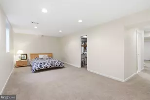 9606 Woodedge Dr, Burke, VA 22015 - Photo 50