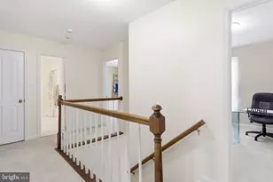 9606 Woodedge Dr, Burke, VA 22015 - Photo 34