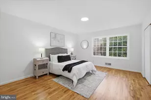 8141 Kingsway Ct, Springfield, VA 22152 - Photo 12
