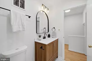 8141 Kingsway Ct, Springfield, VA 22152 - Photo 18