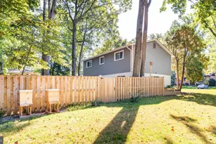 8601 Cromwell Dr, Springfield, VA 22151 - Photo 30