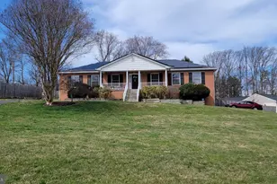 3000 Melanie Ln, Oakton, VA 22124 - Photo 1