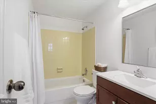 9810 Oleander Ave, Vienna, VA 22181 - Photo 28