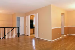 2626 Bowling Green Dr, Vienna, VA 22180 - Photo 4