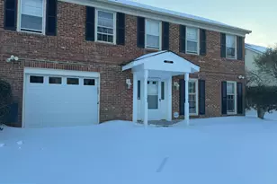 9207 Hunting Pines Pl, Fairfax, VA 22032 - Photo 2