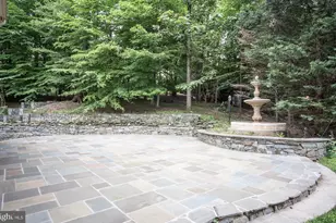 6125 Old Dominion Dr, McLean, VA 22101 - Photo 32