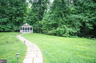 6125 Old Dominion Dr, McLean, VA 22101 - Photo 34