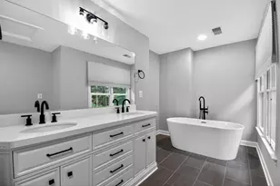 11728 Stuart Mill Rd, Oakton, VA 22124 - Photo 32