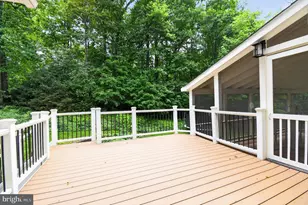 11728 Stuart Mill Rd, Oakton, VA 22124 - Photo 58