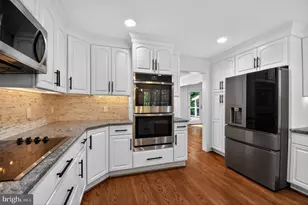 11728 Stuart Mill Rd, Oakton, VA 22124 - Photo 6