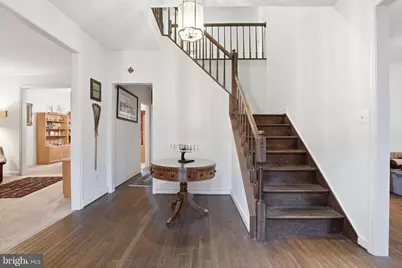 9614 Cinnamon Creek Drive, Vienna, VA 22182 - Photo 10