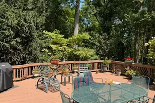 9614 Cinnamon Creek Dr, Vienna, VA 22182 - Photo 8