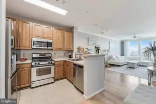 12001 Market St, Reston, VA 20190 - Photo 36