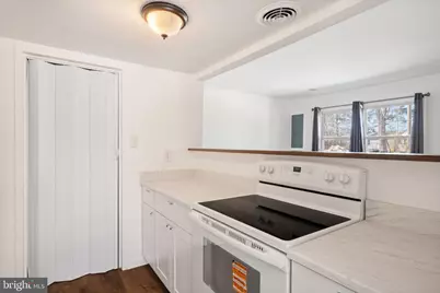 9694 Hagel Circle #39/C, Lorton, VA 22079 - Photo 8