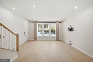 7488 Backett Wood Ter, McLean, VA 22102 - Photo 4