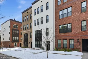 7488 Backett Wood Ter, McLean, VA 22102 - Photo 2