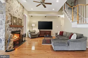 5870 Linden Creek Ct, Centreville, VA 20120 - Photo 24