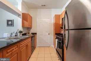 12956 Centre Park Cir, Herndon, VA 20171 - Photo 18