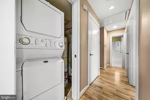 7230 Pimmit Ct, Falls Church, VA 22043 - Photo 10