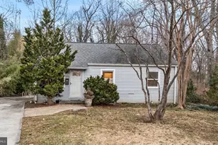 7230 Pimmit Ct, Falls Church, VA 22043 - Photo 1