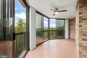 5904 Mt Eagle Dr, Alexandria, VA 22303 - Photo 2