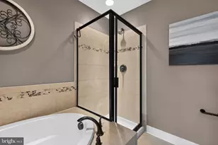 2044 Blunt Lane, Alexandria, VA 22303 - Photo 16