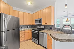 815 Branch Dr, Herndon, VA 20170 - Photo 2