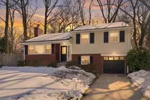 3015 Crane Dr, Falls Church, VA 22042 - Photo 1