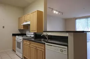 2726 Gallows Rd, Vienna, VA 22180 - Photo 2