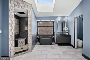 10317 Brittenford Dr, Vienna, VA 22182 - Photo 14